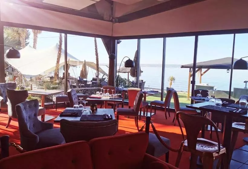 Hotelli Hôtel Restaurant Le Royal Provence