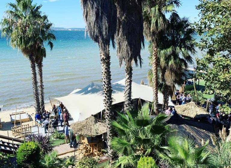 Отель Hôtel Restaurant Le Royal Provence