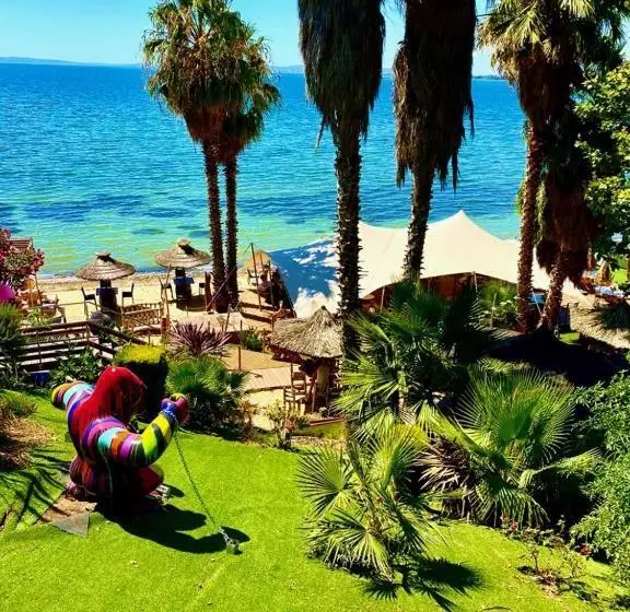 Hotelli Hôtel Restaurant Le Royal Provence