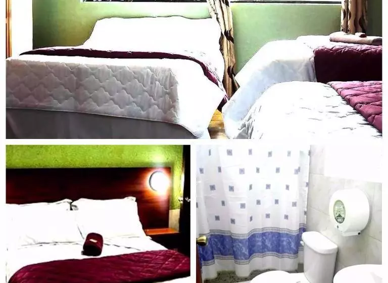 ペンション La Estación Hostal