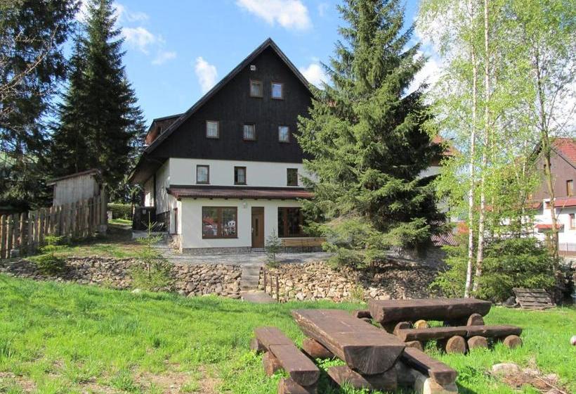 פנסיון Penzion Alpský Dům