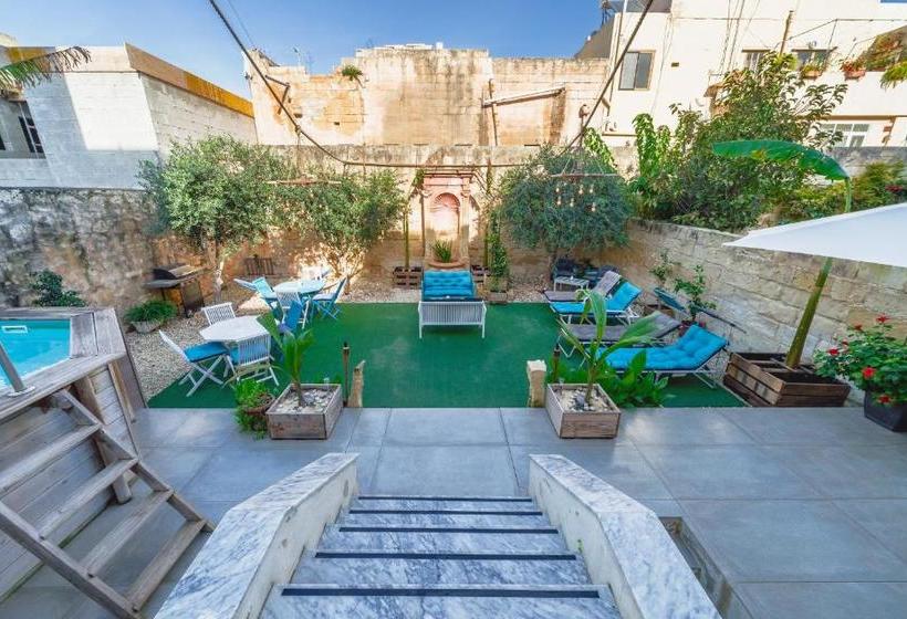 تختخواب و صبحانه Maltese Maltese