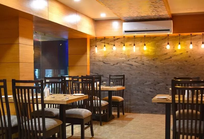 Hotelli Aditya Residency