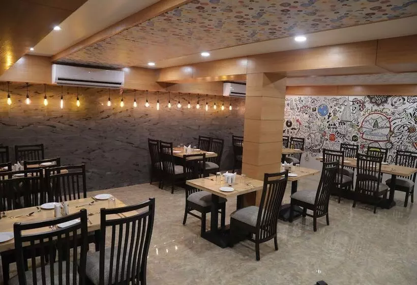 Hotelli Aditya Residency