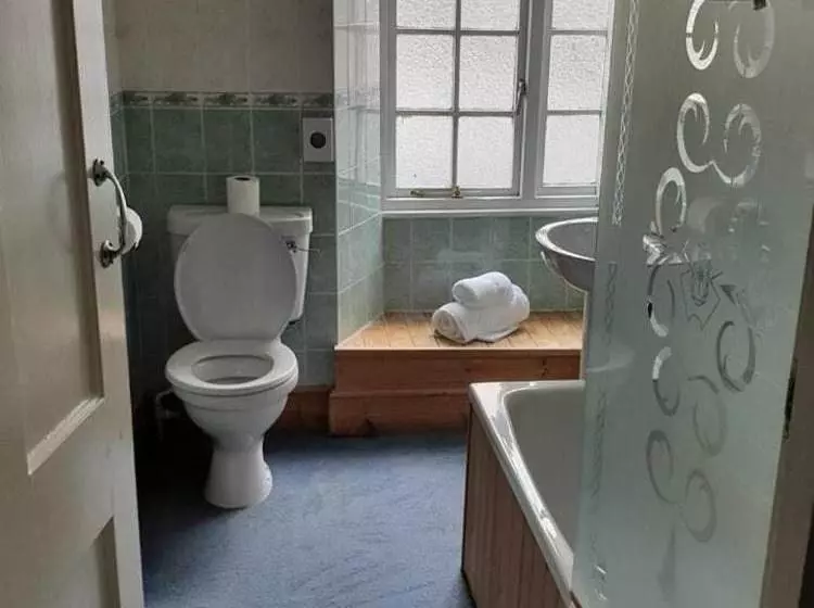 ホテル Howards At The White Hart