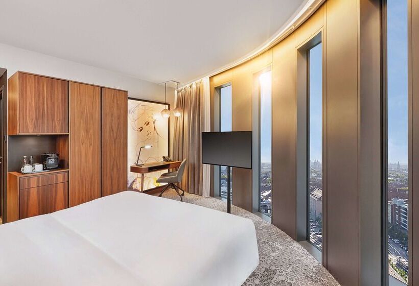 Hyperion Hotel München