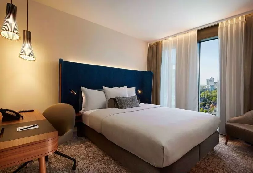 Hyperion Hotel München