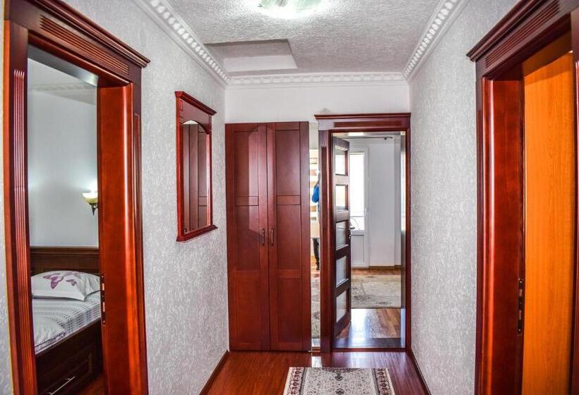 پانسیون Ema Guest House