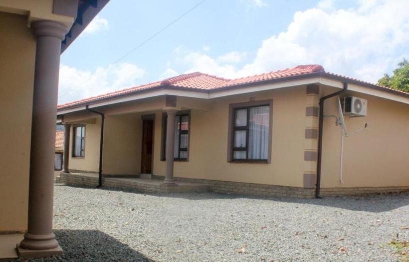 Пансион Mbopha Guest House