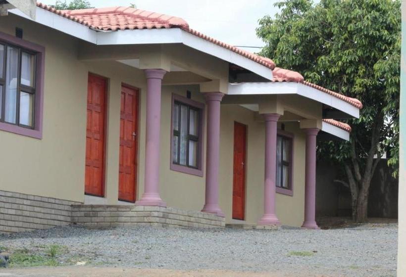 Пансион Mbopha Guest House