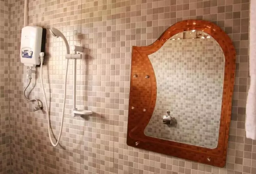 Riverside Resort Hotel Kabale