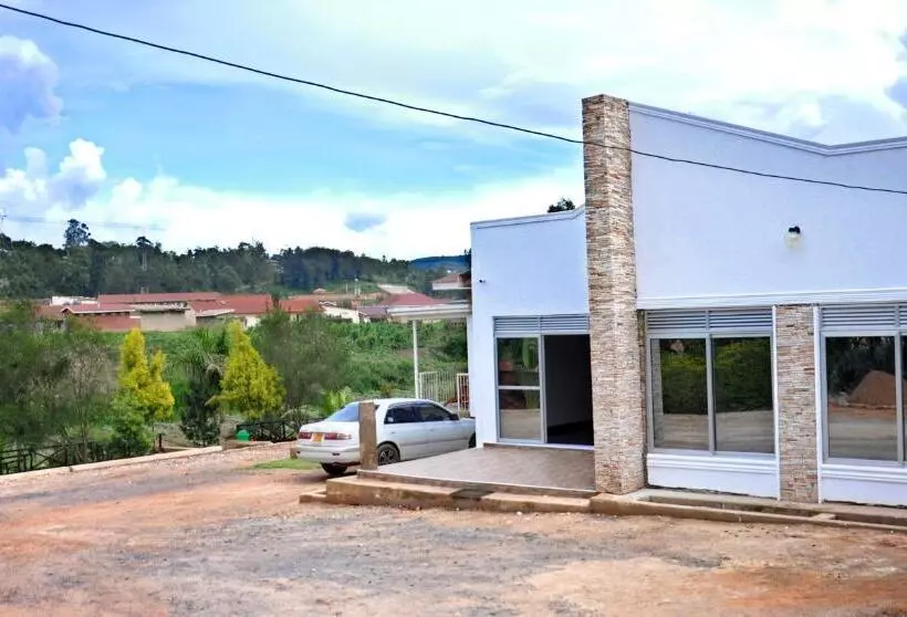 Riverside Resort Hotel Kabale