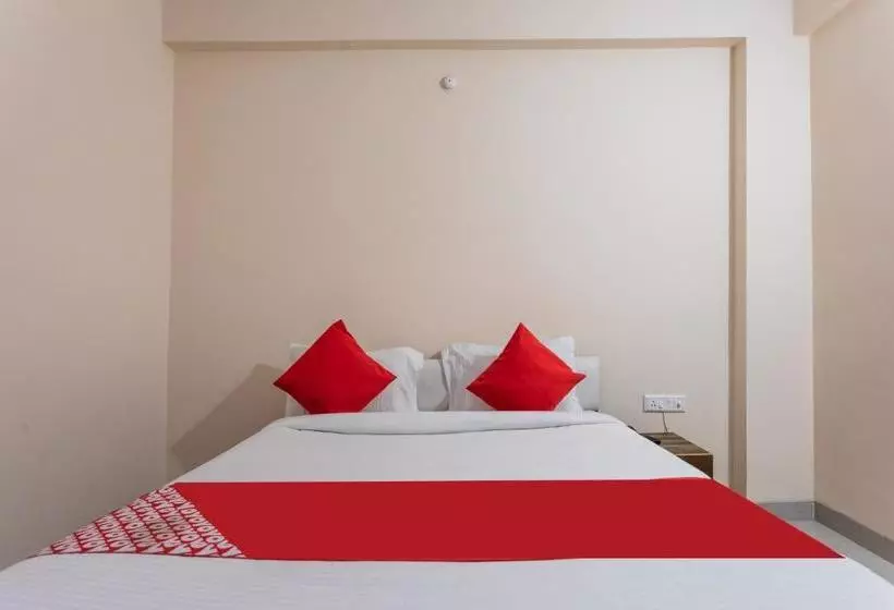 ホテル Oyo 36243 Mishthi Palace