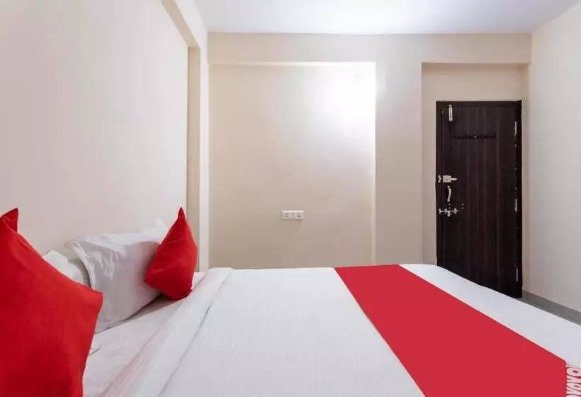 ホテル Oyo 36243 Mishthi Palace