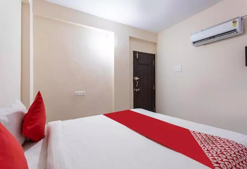 ホテル Oyo 36243 Mishthi Palace