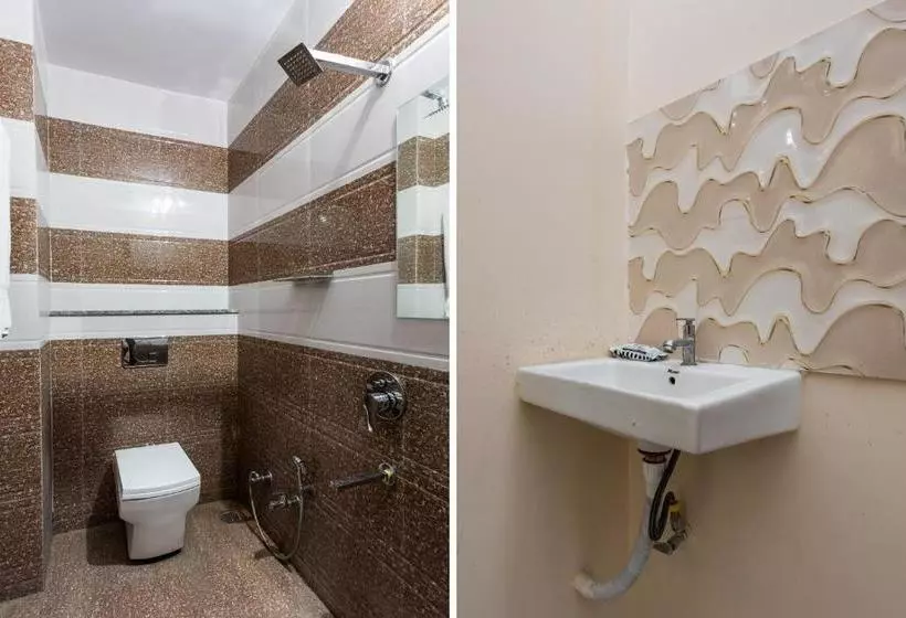 ホテル Oyo 36243 Mishthi Palace