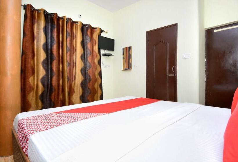 Hotel Oyo 36696 Sodhi B&b