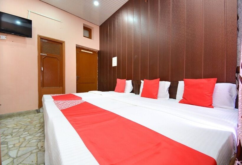 Hotel Oyo 36696 Sodhi B&b