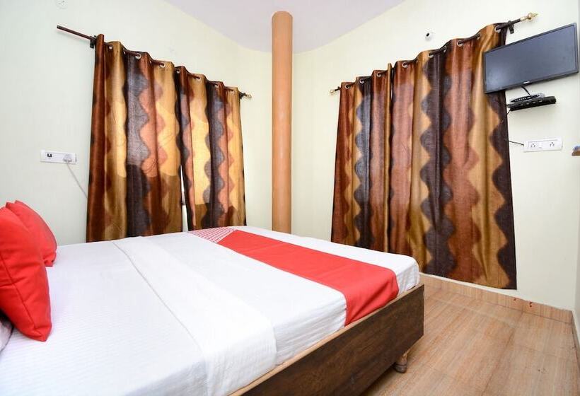 Hotel Oyo 36696 Sodhi B&b