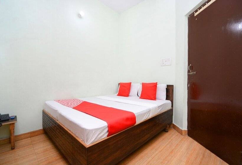 Hotel Oyo 36696 Sodhi B&b
