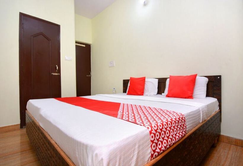 Hotel Oyo 36696 Sodhi B&b