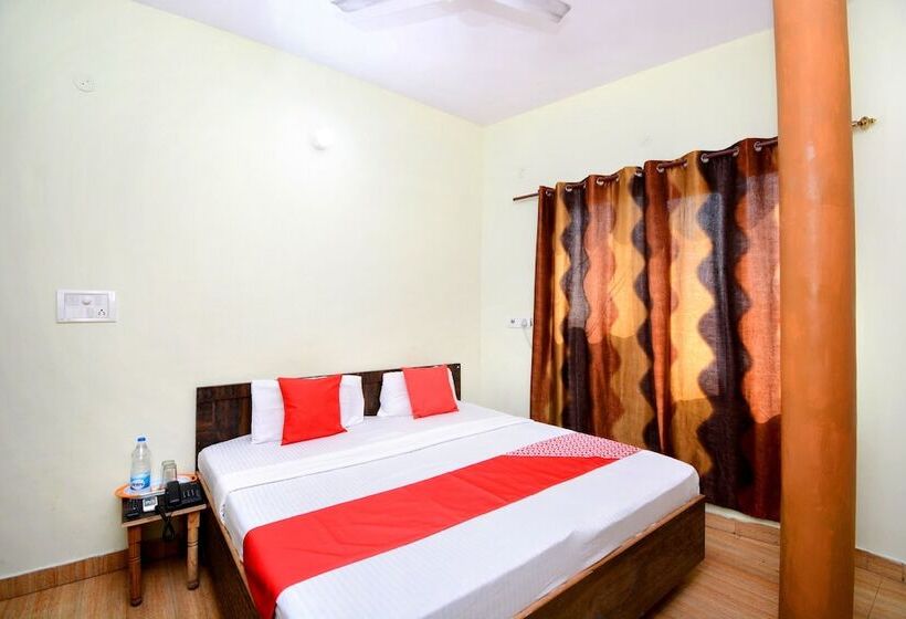 Hotel Oyo 36696 Sodhi B&b