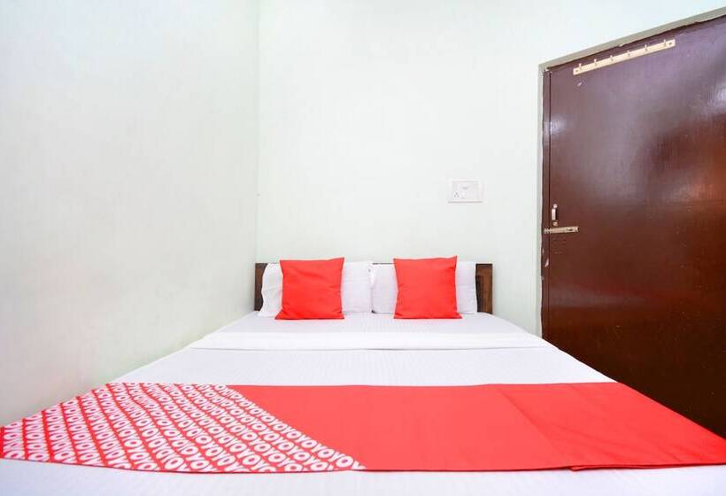 Hotel Oyo 36696 Sodhi B&b