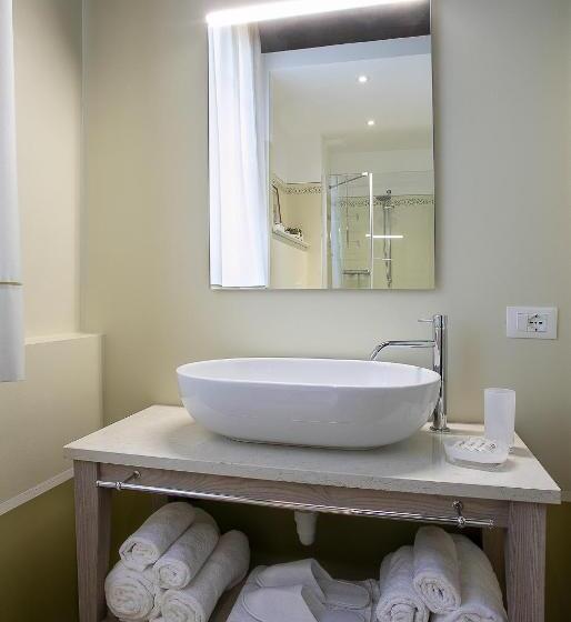 فندق Villa Premoli   Agriturismo Di Charme