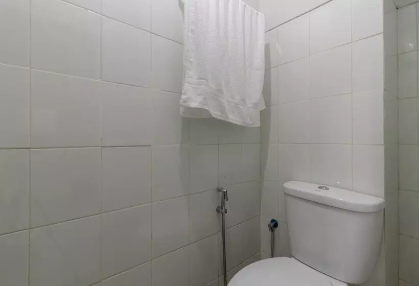 Pensione Reddoorz Apartment @ Dramaga Tower