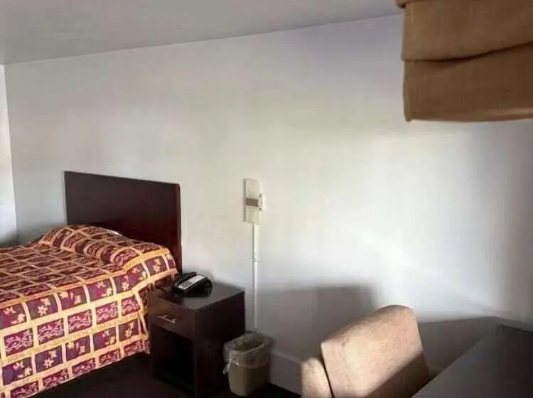 Hollywood Motel