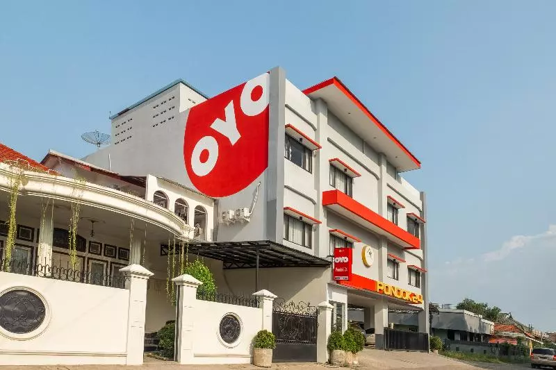 Hotel Oyo 808 Pondok 24