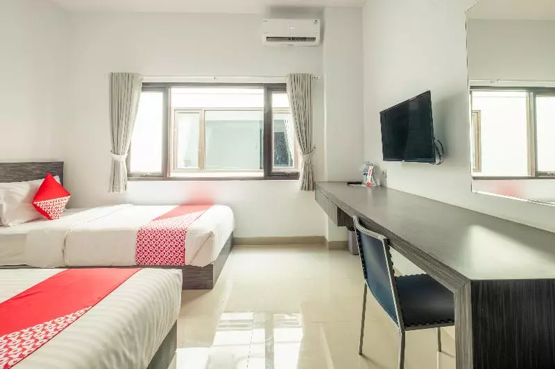 Hotel Oyo 808 Pondok 24