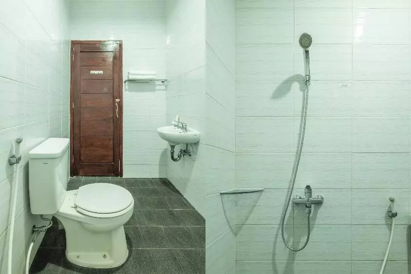Hotel Oyo 808 Pondok 24