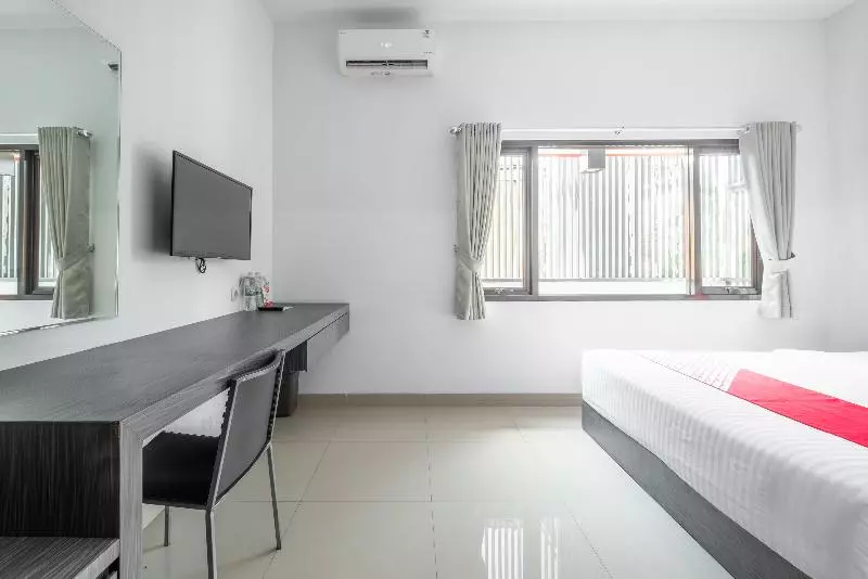 Hotel Oyo 808 Pondok 24
