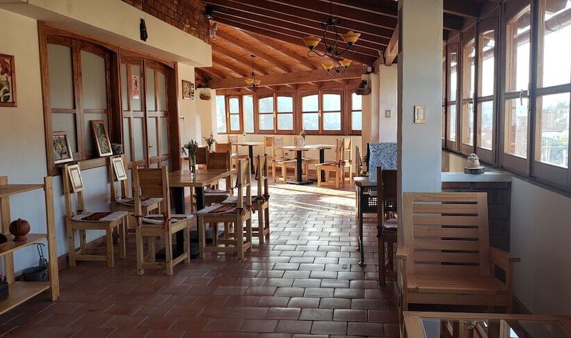 بنسيون Lunandina Huaraz