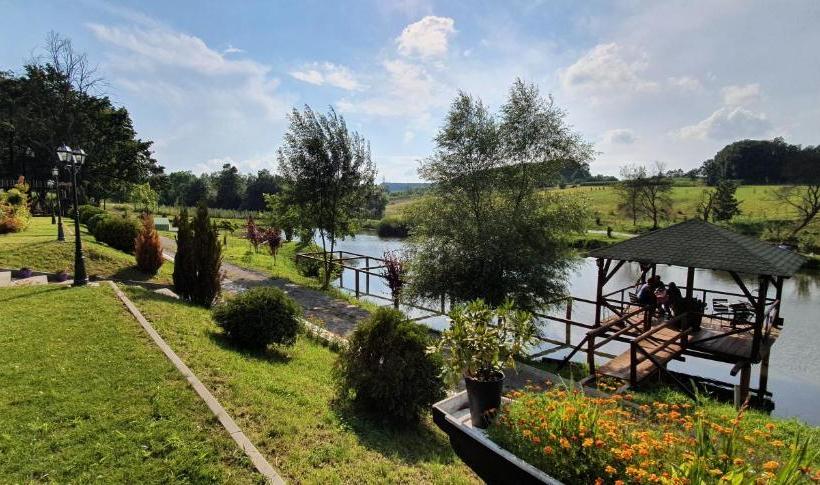 پانسیون Resavsko Etno Selo