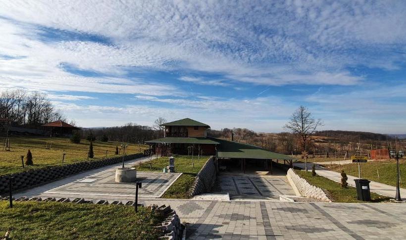 پانسیون Resavsko Etno Selo