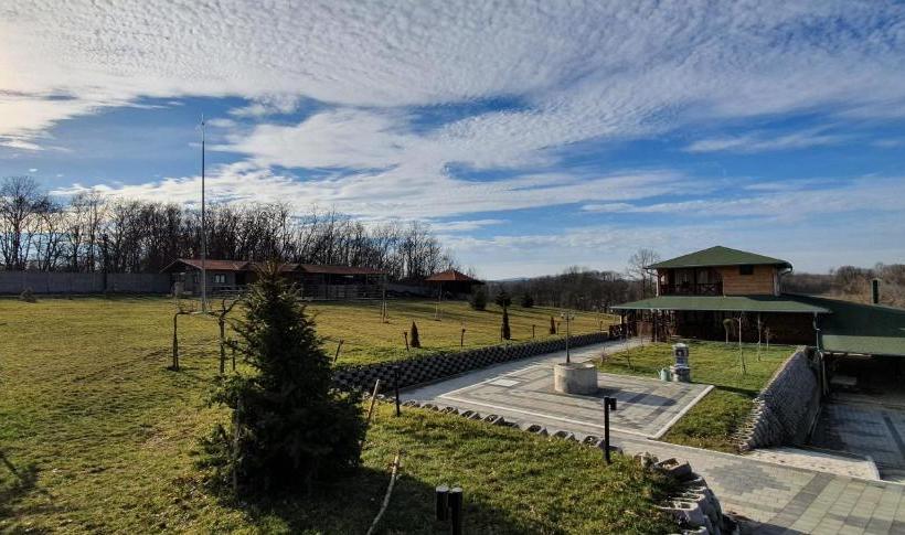 پانسیون Resavsko Etno Selo