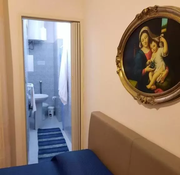 تختخواب و صبحانه Castello Del Nonno