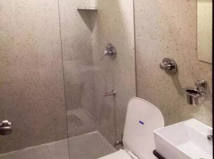 Hotelli Eco Inn Dormitory   Hostel