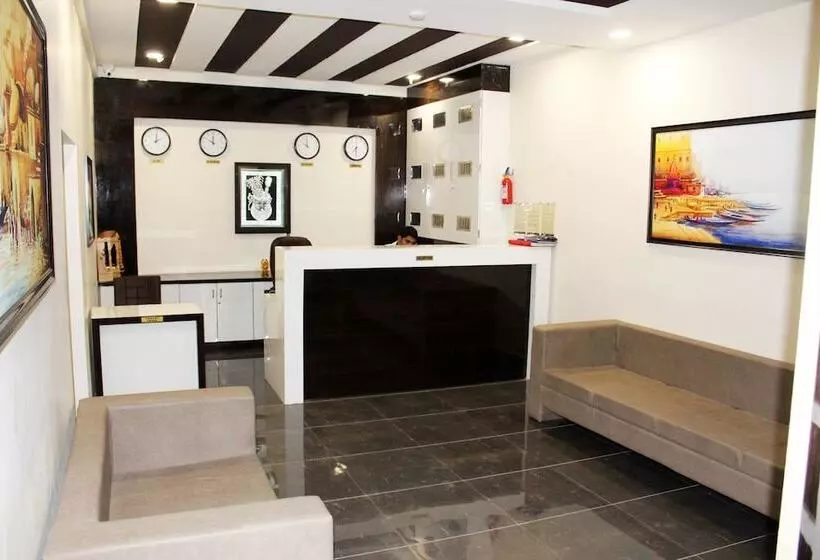 Hotelli Eco Inn Dormitory   Hostel