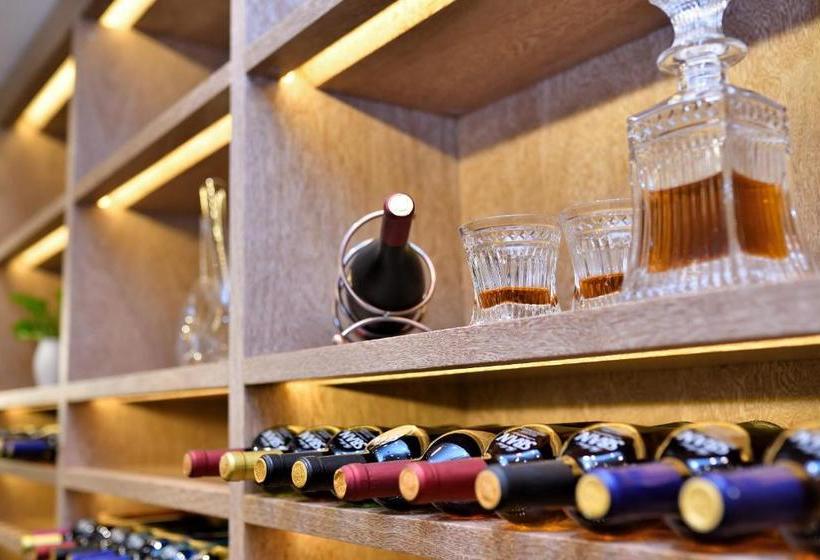 בית מלון כפרי Seyearn  Tangzi Lane Metro Station