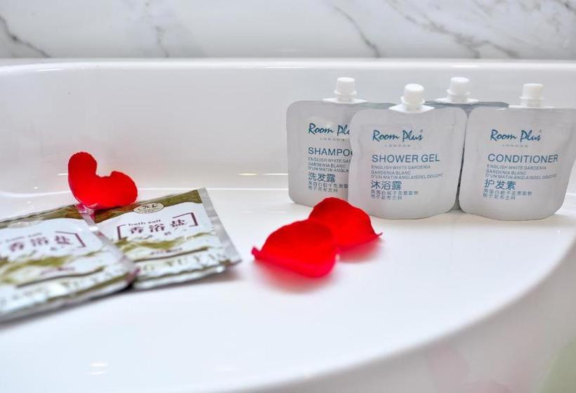 בית מלון כפרי Seyearn  Tangzi Lane Metro Station