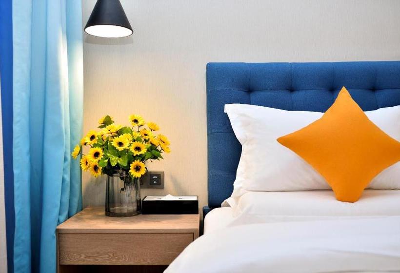 בית מלון כפרי Seyearn  Tangzi Lane Metro Station