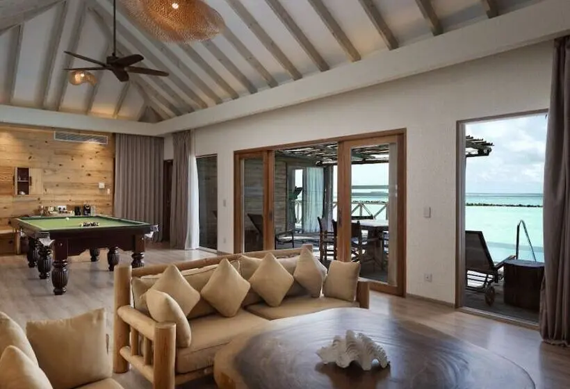استراحتگاه You & Me Maldives - Adults Only