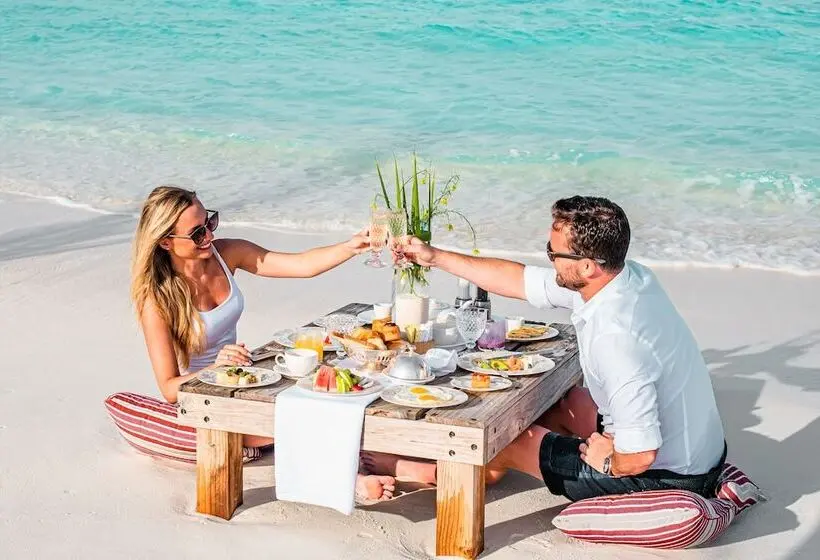 استراحتگاه You & Me Maldives - Adults Only