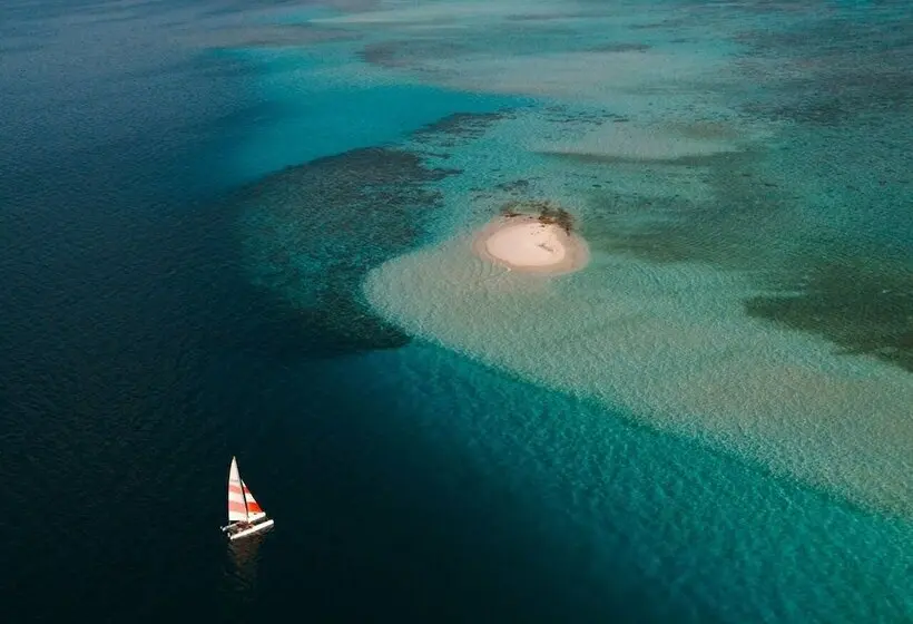 استراحتگاه You & Me Maldives - Adults Only