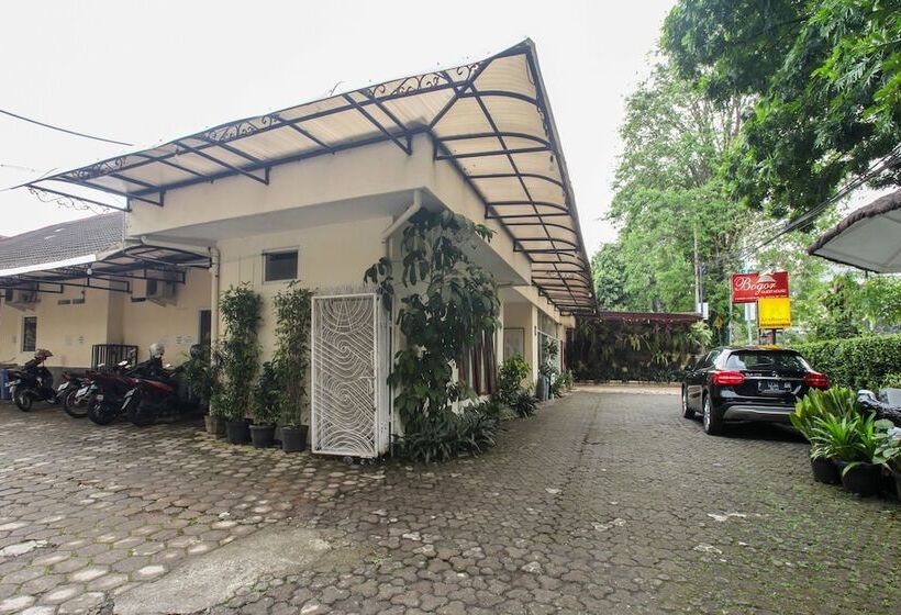 Pensionat Literooms Kebun Raya Bogor