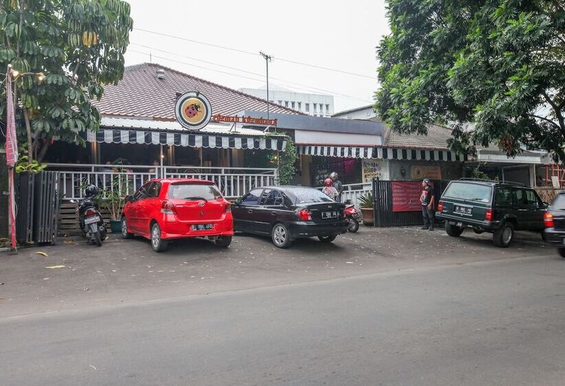 Pensionat Literooms Kebun Raya Bogor