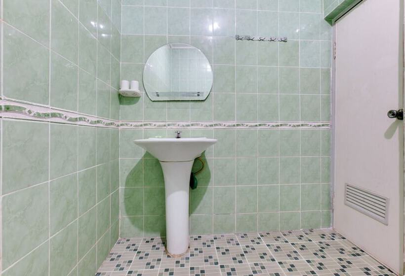 Pensionat Literooms Kebun Raya Bogor